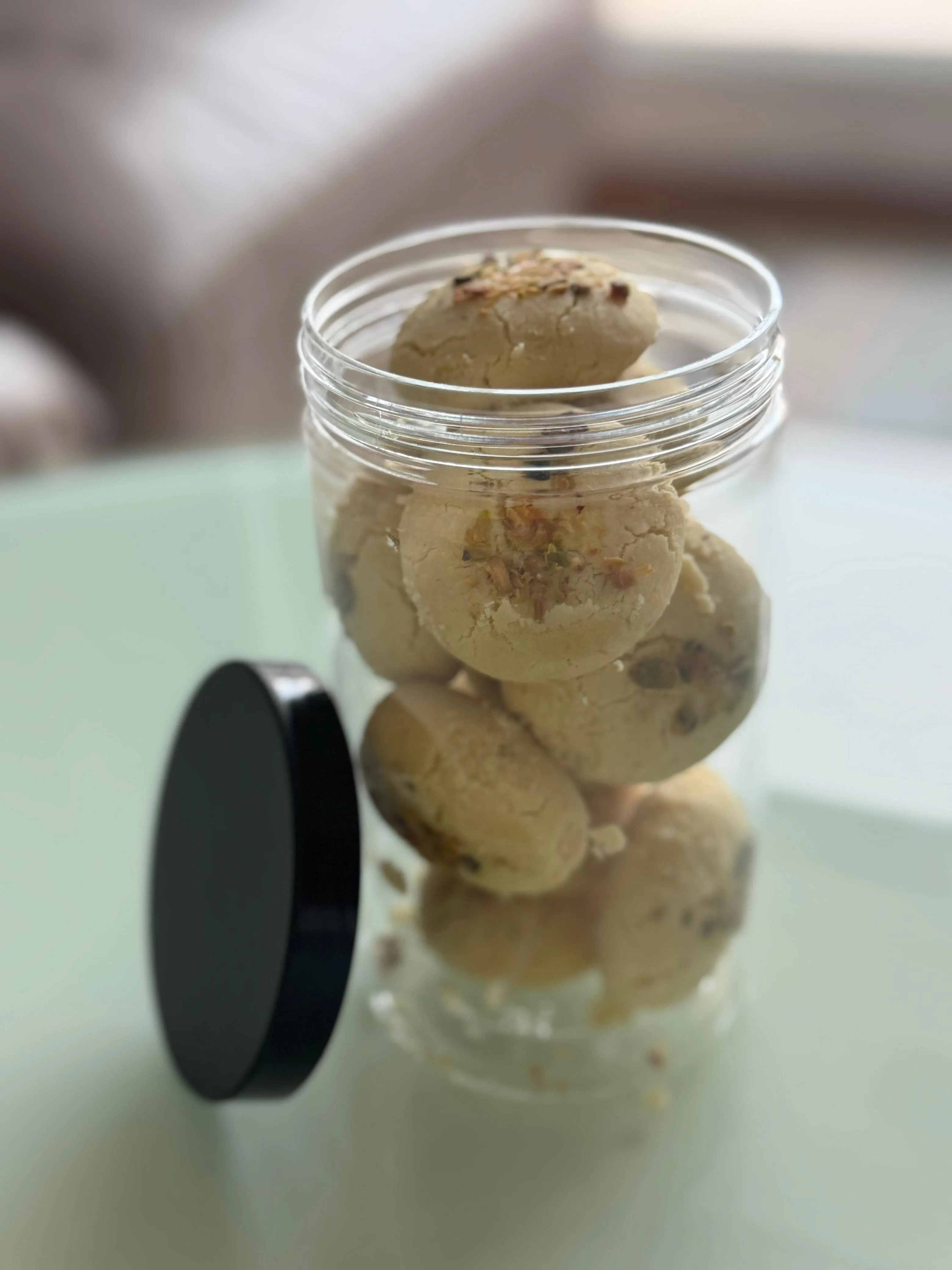 Almond and oats choco chip cookies