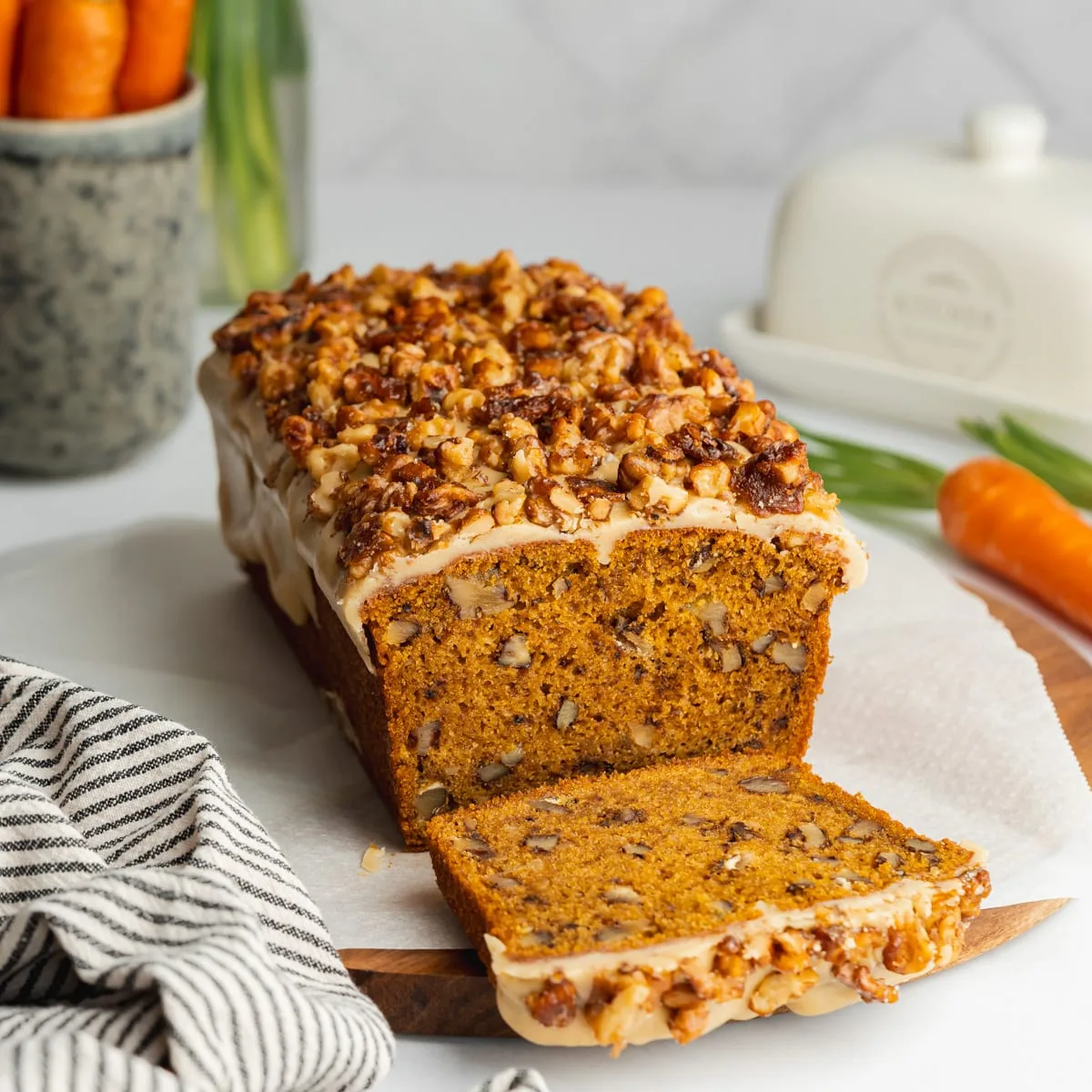 Classical Carrot Cake